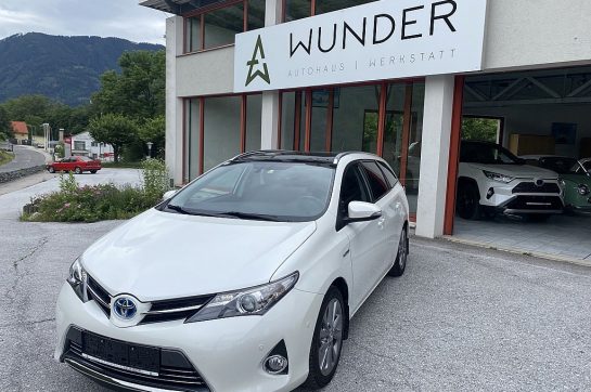 Toyota Auris TS 1,8 VVT-i Hybrid Lounge bei Autohaus Wunder in 